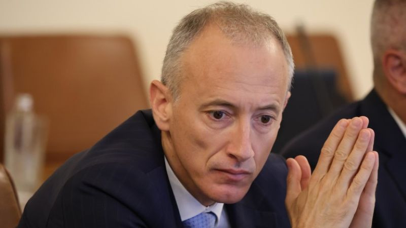 Нямаме достатъчно математици заради времето, което децата губят пред екрана